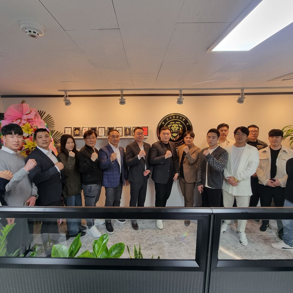 전직 형사 및 대형 로펌 연계를 통해 의뢰인들이 사각지대에 놓이지 않게끔 체계적인 서비스를 제공합니다.